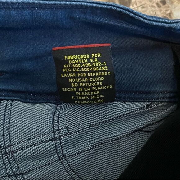 NWT Colombian Jeans with Girdle Size M Blue Stretch Denim High Quality. - Picture 9 of 13